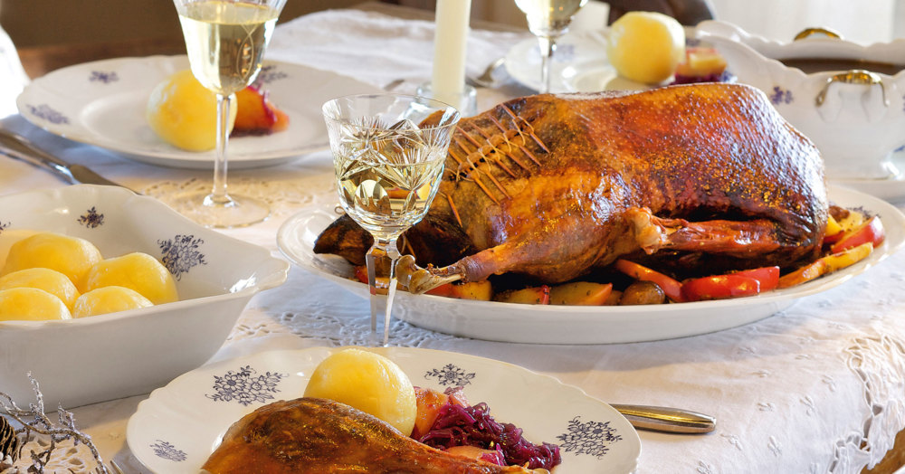 Zimtschnecken kuchen mandel gebrannte mandeln gebrannten rezept Gans mit Quitten-Rotkohl und Kartoffelknödeln Rezept | Küchengötter