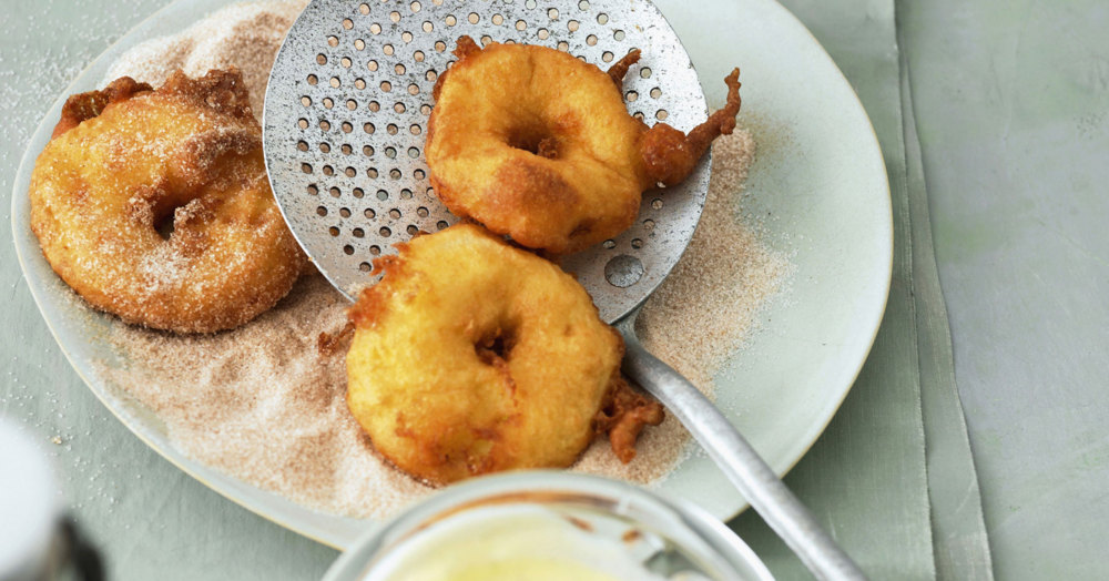 Apfelküchlein mit Vanillesauce Rezept | Küchengötter