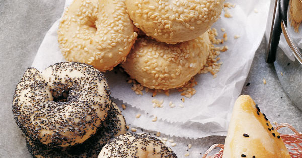 Kringel mit Sesam und Mohn Rezept | Küchengötter