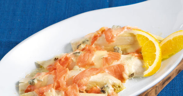 Chicorée mit Räucherlachs Rezept | Küchengötter Chicorée mit Räucherlachs Rezept | Küchengötter