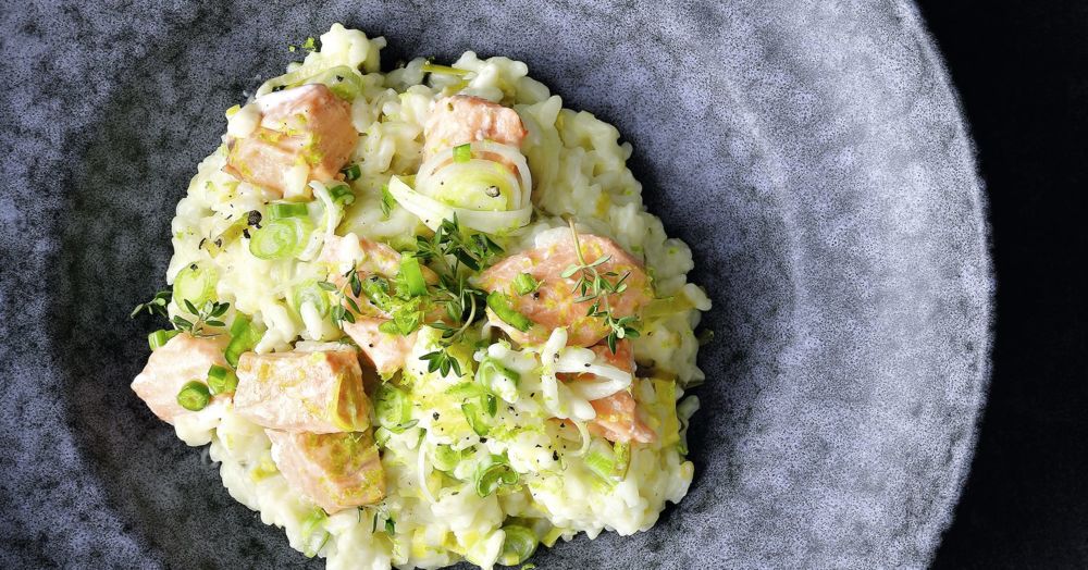 Lauchrisotto mit Limette, Lachs und Chili Rezept | Küchengötter Lauchrisotto mit Limette, Lachs und Chili Rezept | Küchengötter