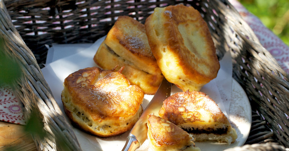 Zwetschgenbavesen mit Zimtzucker Rezept | Küchengötter Zwetschgenbavesen mit Zimtzucker Rezept | Küchengötter