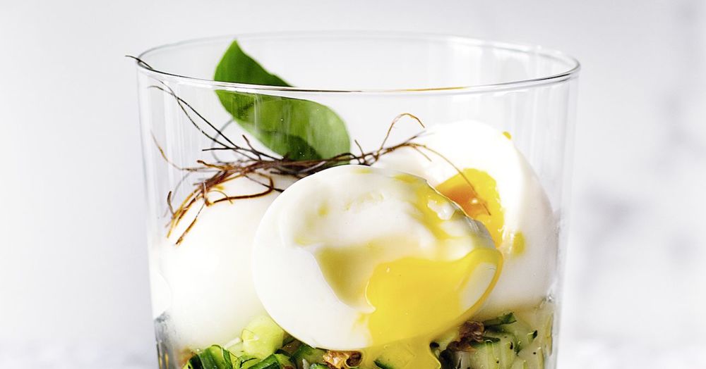 Tomaten-Eier im Glas mit Parmesan Rezept | Küchengötter Tomaten-Eier im Glas mit Parmesan Rezept | Küchengötter