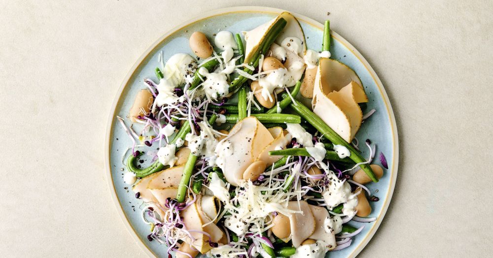 Bohnensalat mit Sprossen und Parmesan-Dressing Rezept | Küchengötter