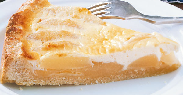 Birnenkuchen mit Sahneguss Rezept | Küchengötter Birnenkuchen mit Sahneguss Rezept | Küchengötter