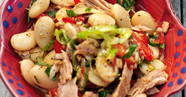 Weißer Bohnensalat mit Thunfisch Rezept | Küchengötter Weißer Bohnensalat mit Thunfisch Rezept | Küchengötter
