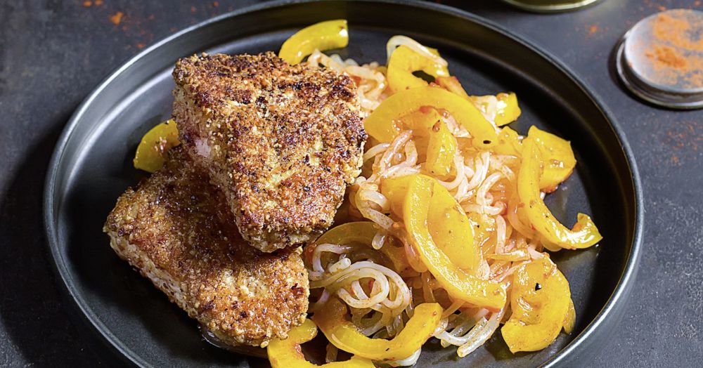 Puten-Piccata mit Paprika-Konjaknudeln Rezept | Küchengötter Puten-Piccata mit Paprika-Konjaknudeln Rezept | Küchengötter