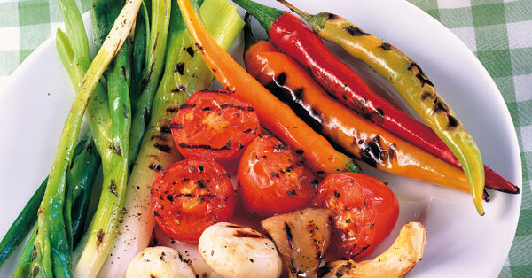 Frühlingszwiebeln vom Grill