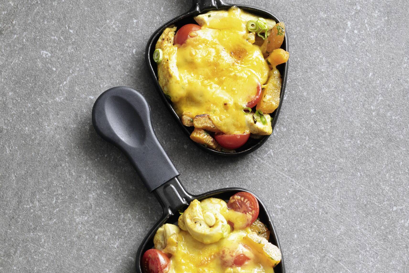 Raclette-Curryhähnchen mit Aprikosen Rezept | Küchengötter Raclette-Curryhähnchen mit Aprikosen Rezept | Küchengötter