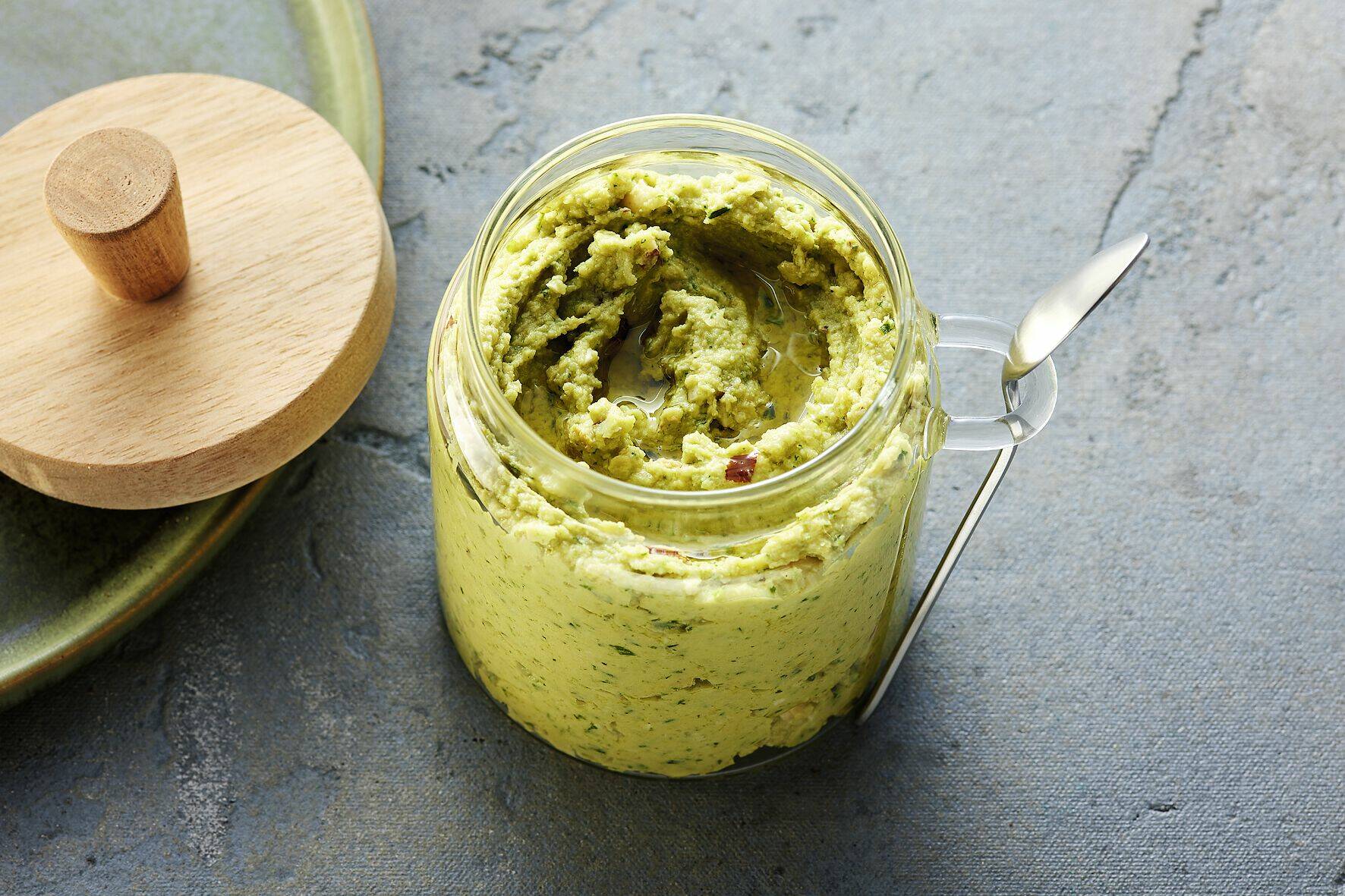 Kräuter-Nuss-Aufstrich Rezept | Küchengötter Kräuter-Nuss-Aufstrich Rezept | Küchengötter