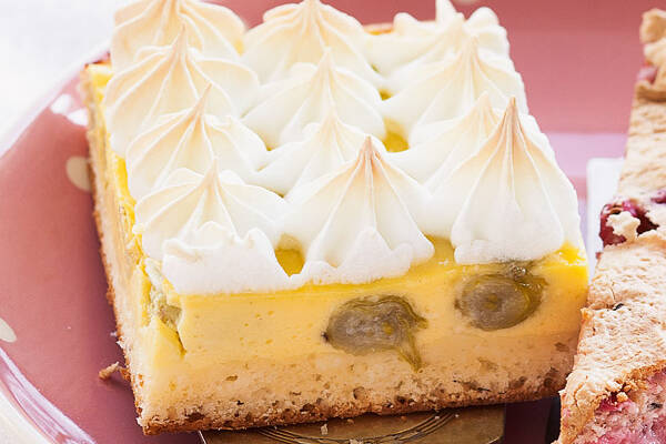 Stachelbeerkuchen mit Vanille-Quark Creme Rezept | Küchengötter Stachelbeerkuchen mit Vanille-Quark Creme Rezept | Küchengötter