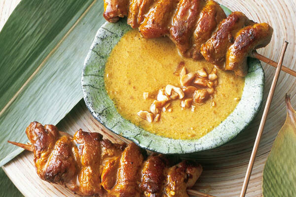Fleischspießchen mit Erdnusssauce Rezept | Küchengötter Fleischspießchen mit Erdnusssauce Rezept | Küchengötter
