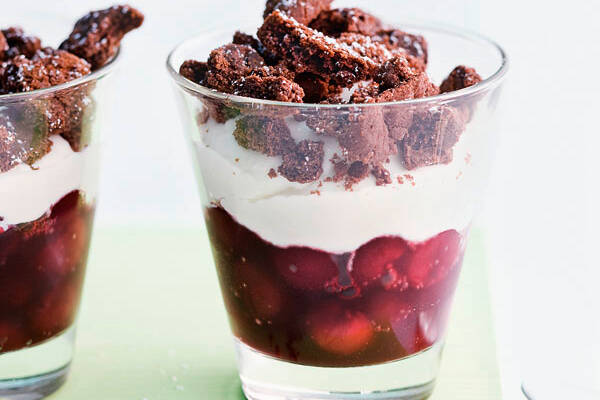 Schwarzwälder Kirschcrumble Rezept | Küchengötter Schwarzwälder Kirschcrumble Rezept | Küchengötter