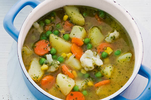 Gemüseeintopf mit Croûtons Rezept | Küchengötter Gemüseeintopf mit Croûtons Rezept | Küchengötter