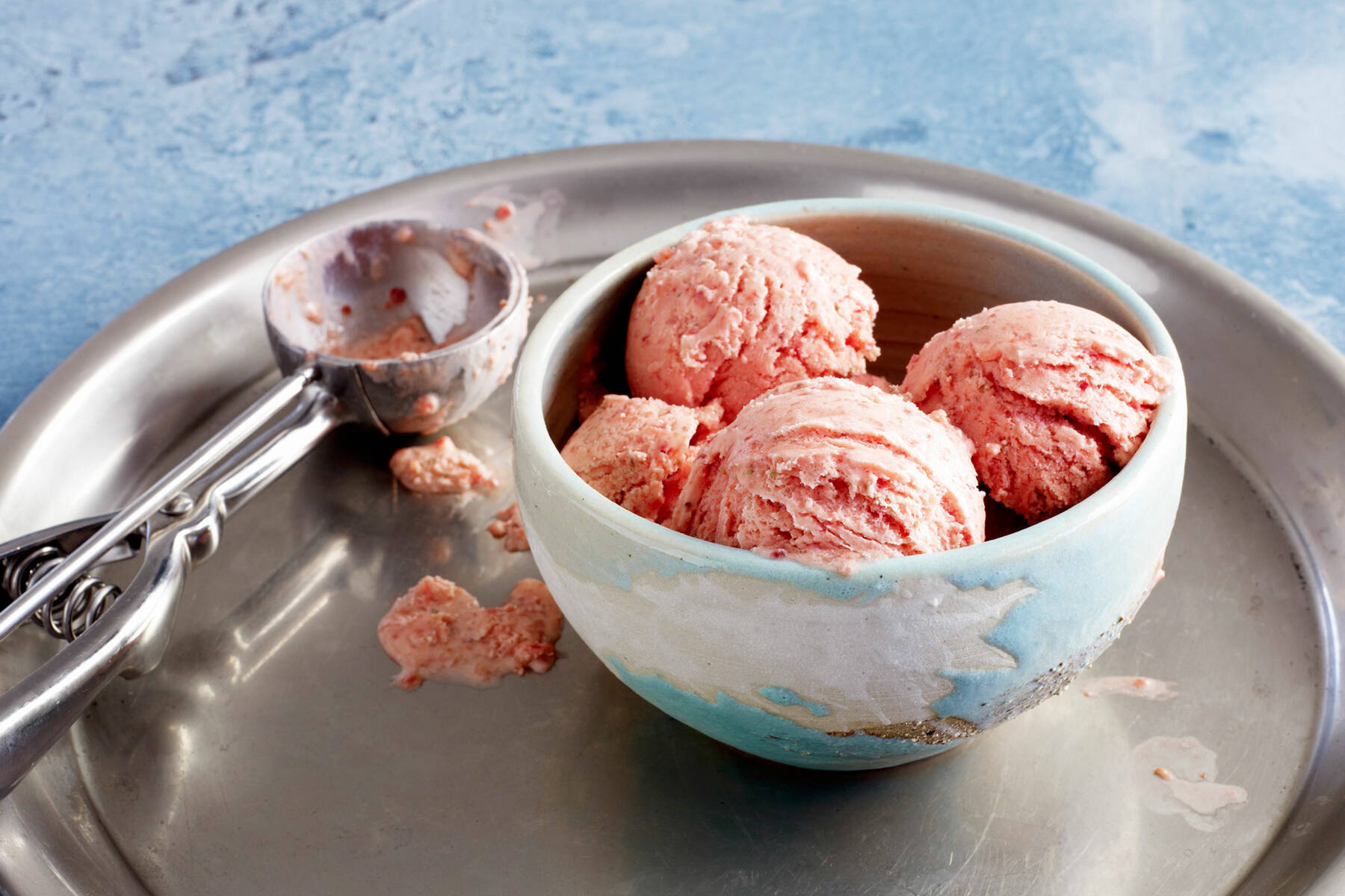 Erdbeereis aus der Eismaschine Rezept | Küchengötter