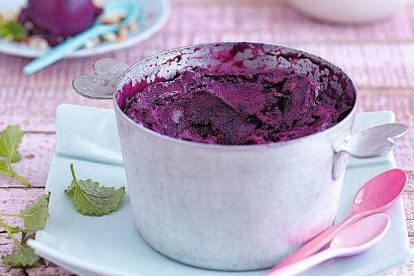 Veganes Heidelbeer-Mandel-Sorbet Rezept | Küchengötter Veganes Heidelbeer-Mandel-Sorbet Rezept | Küchengötter