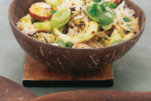 Gebratener Reis mit Pilzen, Gurke und Ei Rezept | Küchengötter Gebratener Reis mit Pilzen, Gurke und Ei Rezept | Küchengötter