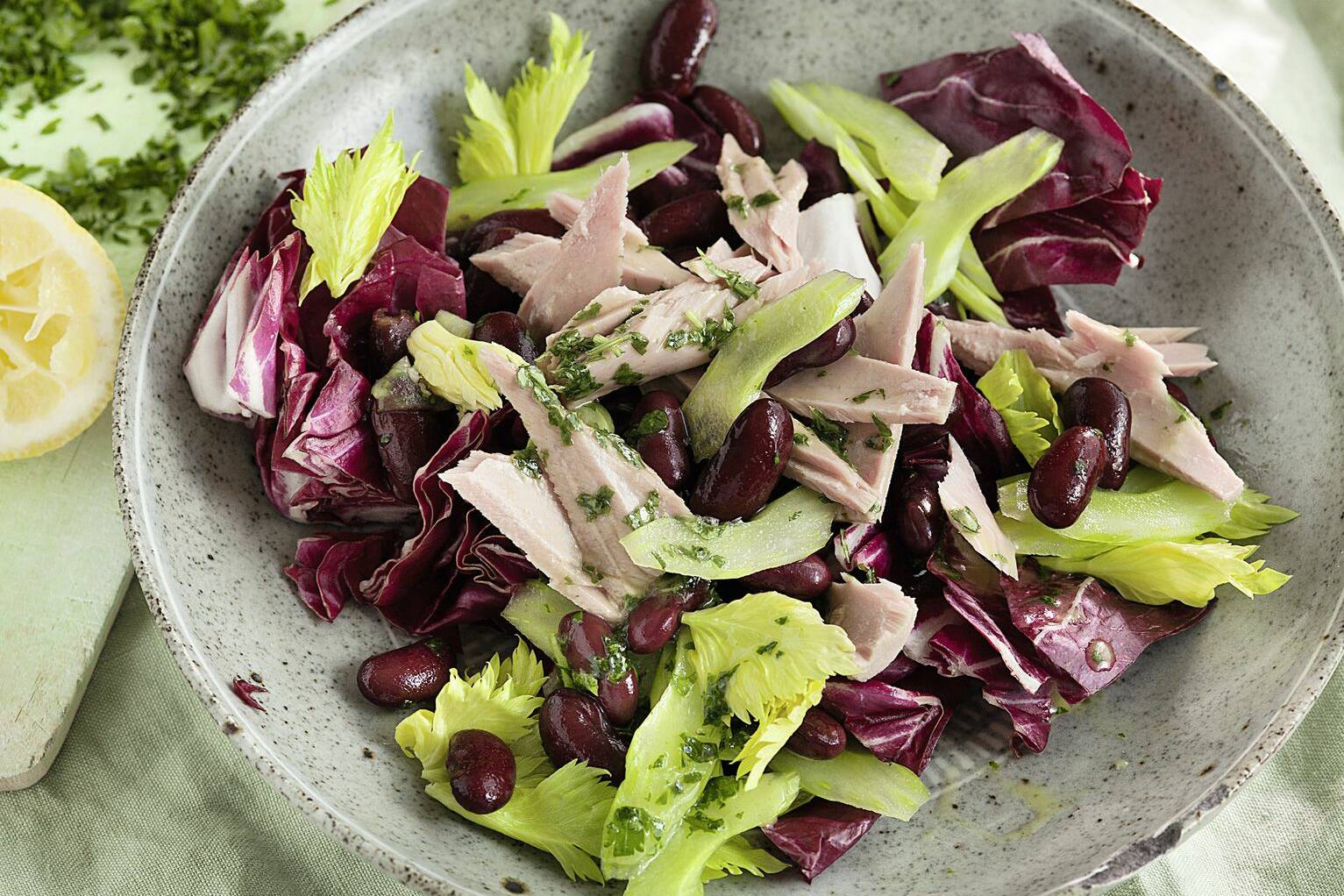 Kidneybohnensalat mit Thunfisch Rezept (Low Carb) | Küchengötter Kidneybohnensalat mit Thunfisch Rezept (Low Carb) | Küchengötter
