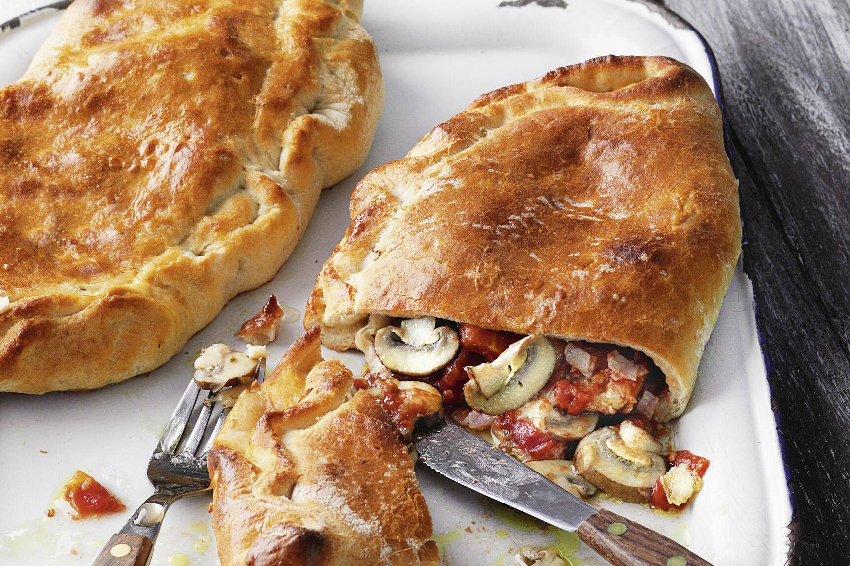 Die besten Rezepte für Calzone | Küchengötter Die besten Rezepte für Calzone | Küchengötter