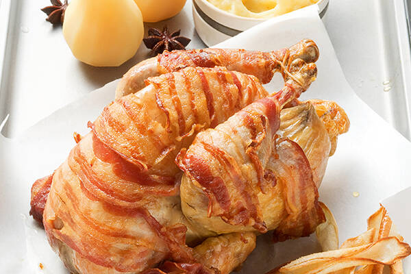 Perlhuhn mit Chilibirnen und Pastinakenpüree Rezept | Küchengötter Perlhuhn mit Chilibirnen und Pastinakenpüree Rezept | Küchengötter