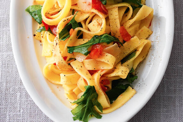 Schnelle Tomaten-Rucola-Nudeln Rezept | Küchengötter Schnelle Tomaten-Rucola-Nudeln Rezept | Küchengötter