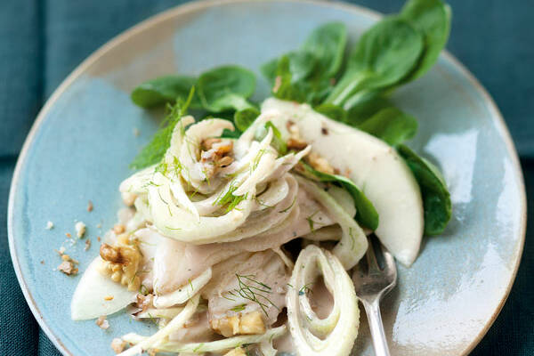 Fenchel-Birnen-Salat mit Ziegenfrischkäse-Dressing Rezept | Küchengötter Fenchel-Birnen-Salat mit Ziegenfrischkäse-Dressing Rezept | Küchengötter