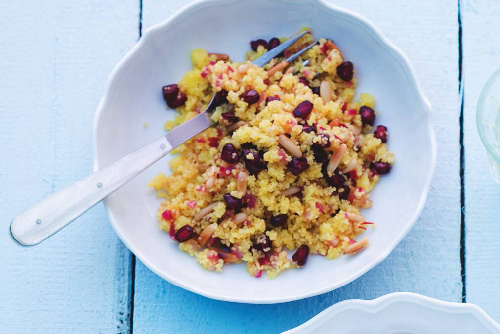 Couscous-Salat mit Granatapfel & Safran Rezept | Küchengötter Couscous-Salat mit Granatapfel & Safran Rezept | Küchengötter