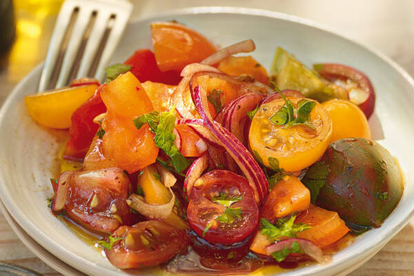 Tomatensalat aus »Goldäpfeln« Rezept | Küchengötter