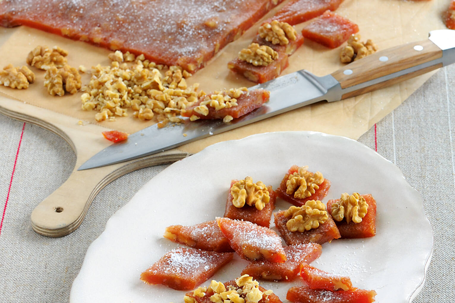 Quitten-Walnuss-Konfekt Rezept | Küchengötter Quitten-Walnuss-Konfekt Rezept | Küchengötter