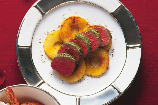 Rehrücken mit Pistazien-Zimt-Kruste Rezept | Küchengötter Rehrücken mit Pistazien-Zimt-Kruste Rezept | Küchengötter