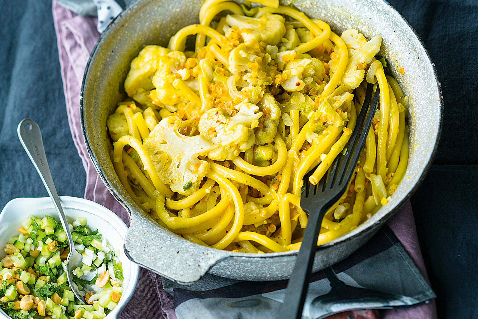 Curry-Nudeln mit Blumenkohl – One Pot Pasta | Küchengötter