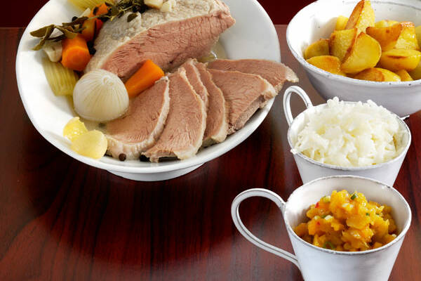 kalbstafelspitz mit zwei saucen rezept kuchengotter