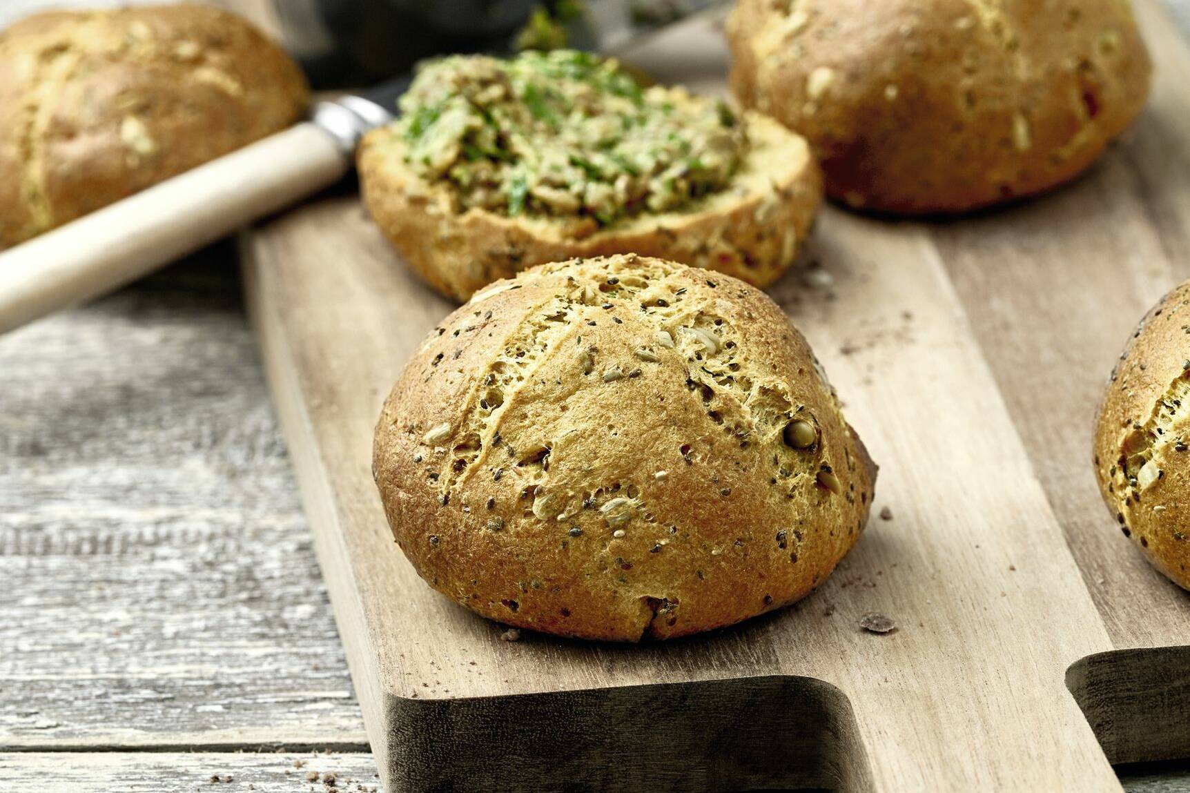 Kernige Brötchen mit Kresse | Rezept für den Thermomix | Küchengötter Kernige Brötchen mit Kresse | Rezept für den Thermomix | Küchengötter