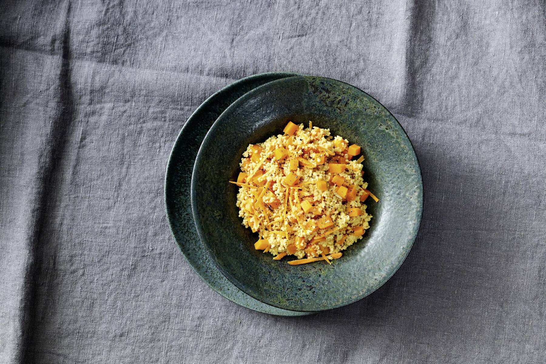 Couscous mit Kurkumacreme Rezept | Küchengötter Couscous mit Kurkumacreme Rezept | Küchengötter