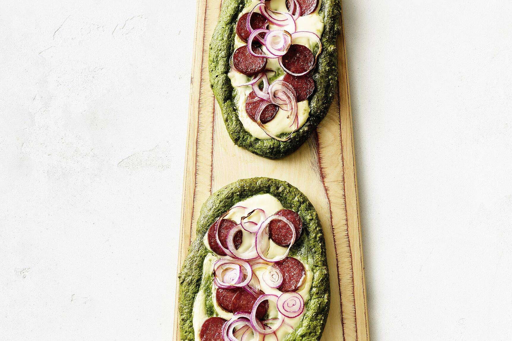 Spinatfladen mit Cabanossi Rezept | Küchengötter Spinatfladen mit Cabanossi Rezept | Küchengötter