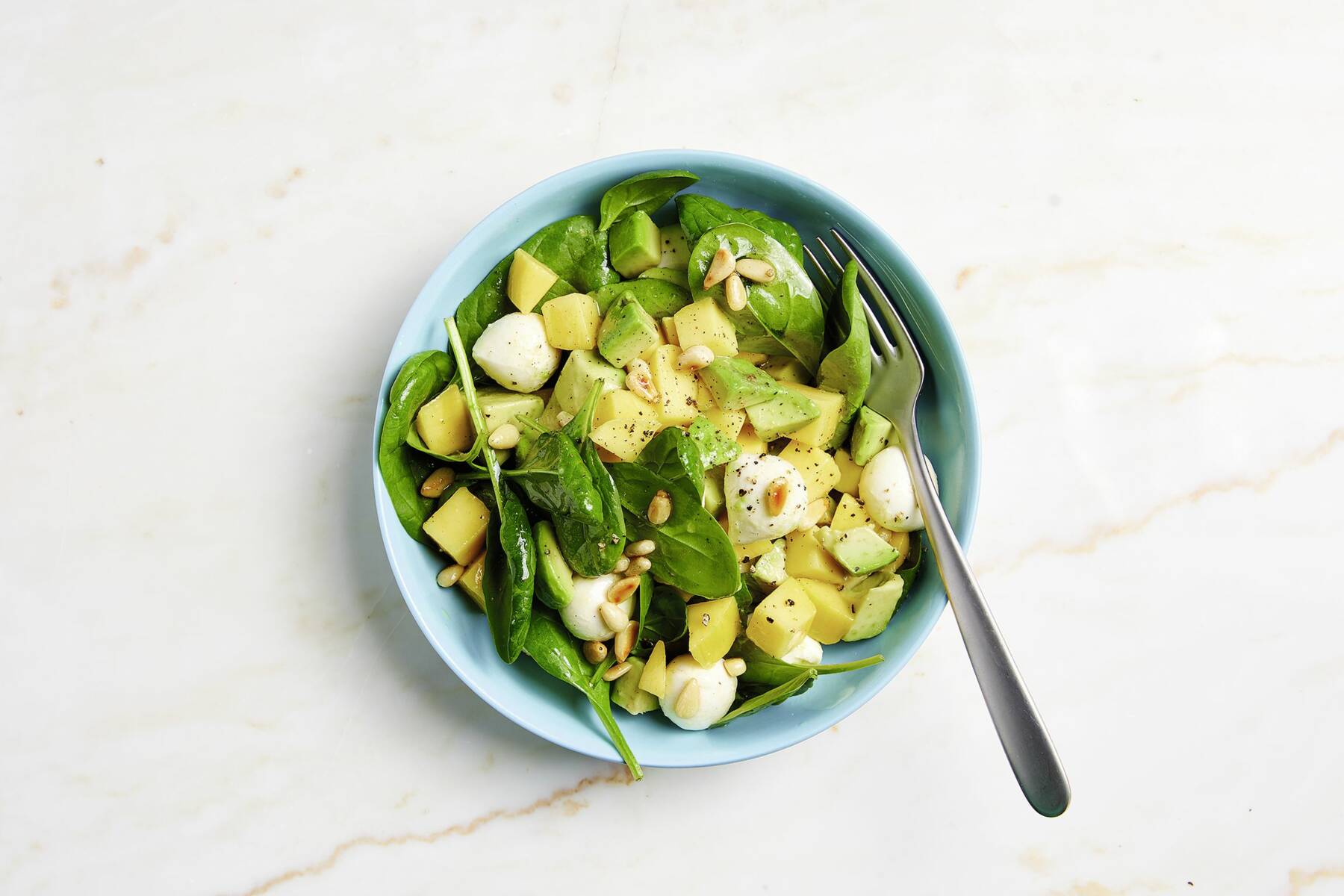 Mango-Avocado-Salat mit Spinat Rezept | Küchengötter