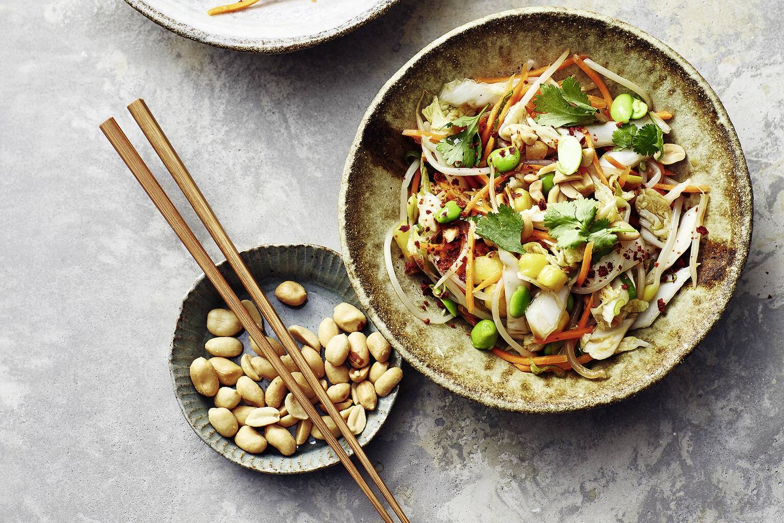 Asiatischer Salat mit Edamame Rezept | Küchengötter