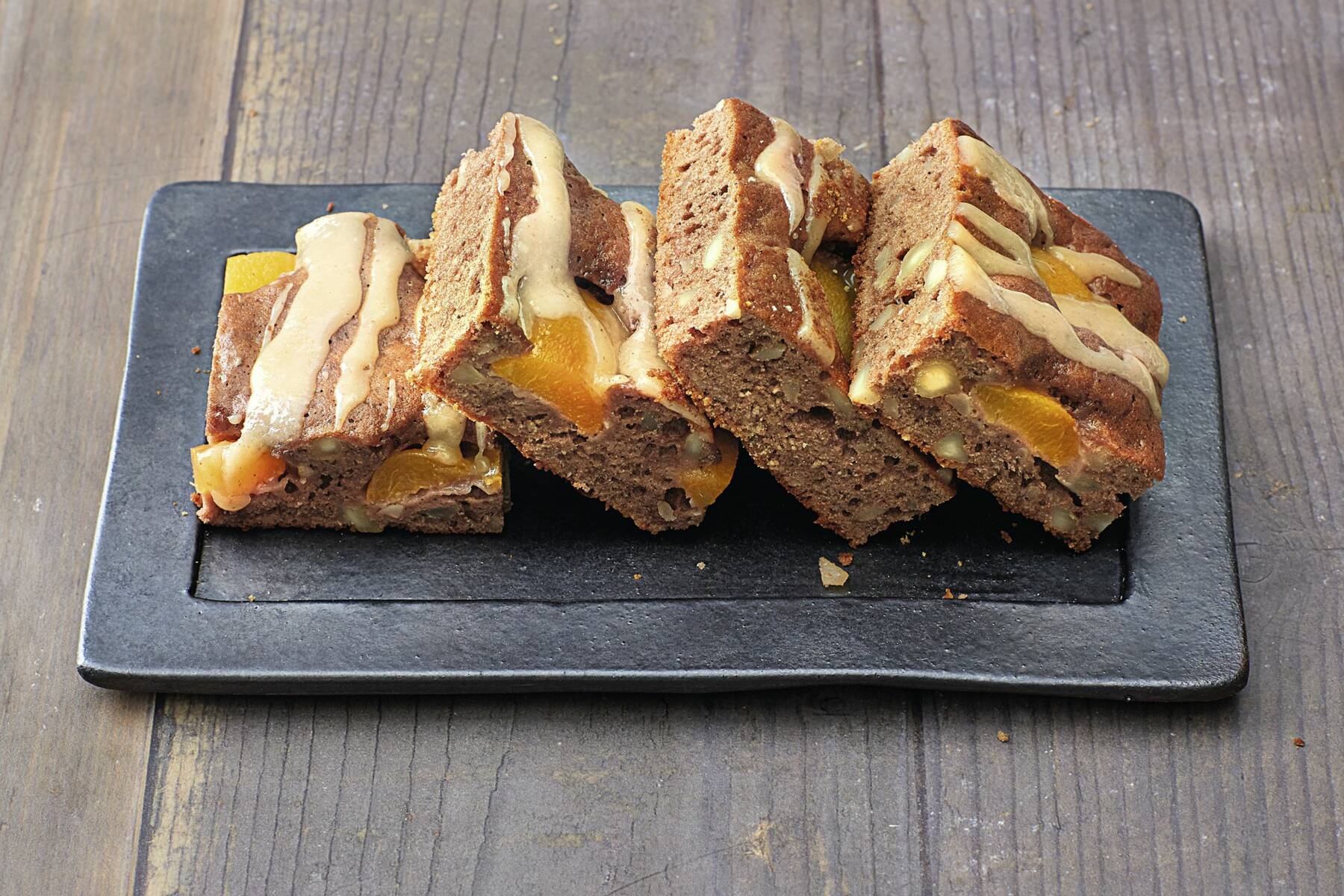 Aprikosen-Karamell-Schnitten Rezept | Küchengötter Aprikosen-Karamell-Schnitten Rezept | Küchengötter