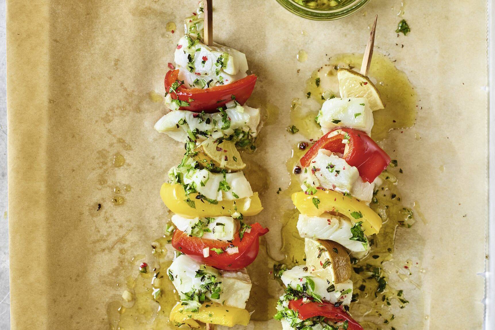 Fischspieße mit Chimichurri Rezept | Küchengötter Fischspieße mit Chimichurri Rezept | Küchengötter