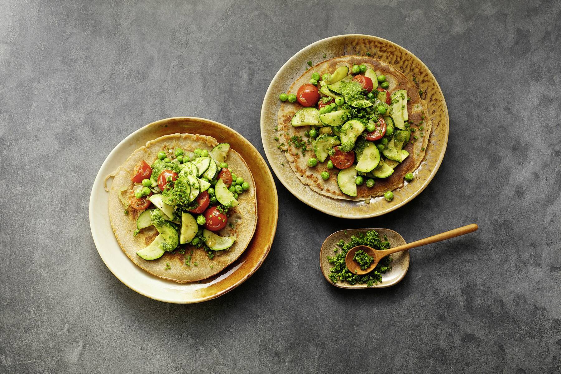 Buchweizenpfannkuchen mit Gemüse Rezept | Küchengötter Buchweizenpfannkuchen mit Gemüse Rezept | Küchengötter