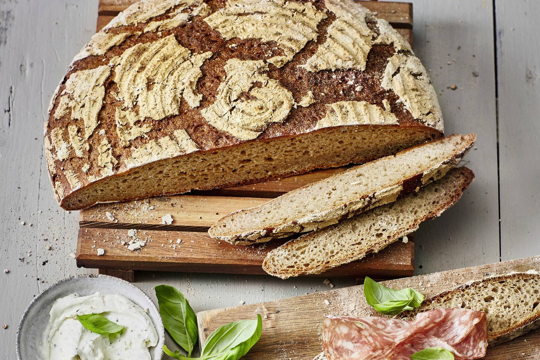 Rustikales Krustenbrot Rezept | Küchengötter Rustikales Krustenbrot Rezept | Küchengötter