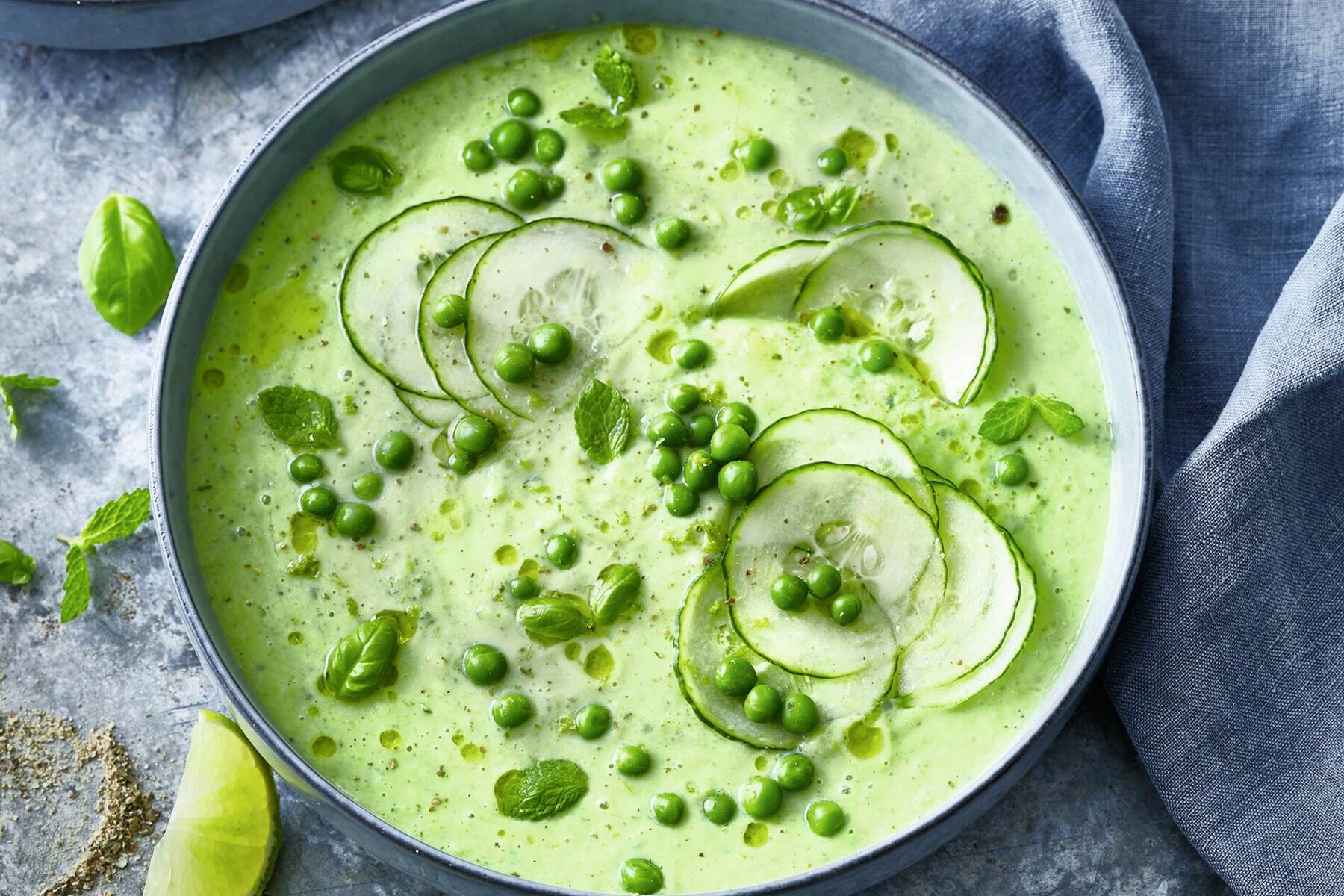 Grüne Gazpacho mit Erbsen Rezept | Küchengötter Grüne Gazpacho mit Erbsen Rezept | Küchengötter