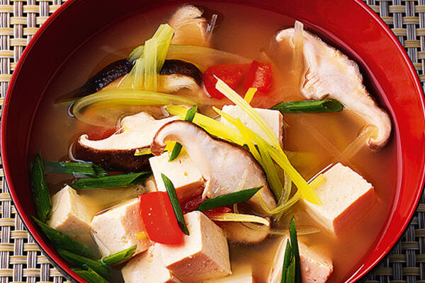 Japanische Misosuppe mit Tofu Rezept | Küchengötter Japanische Misosuppe mit Tofu Rezept | Küchengötter