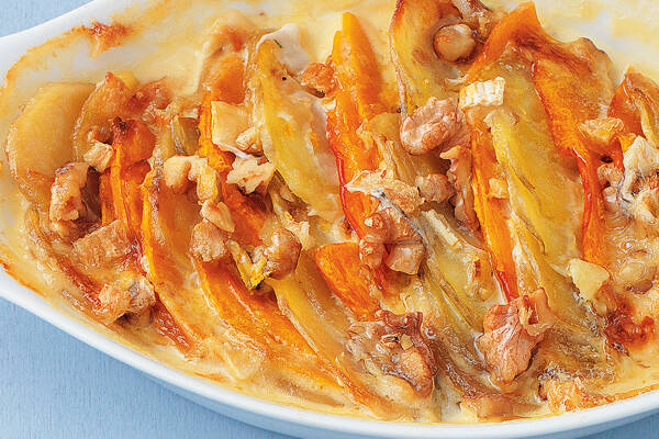 Kartoffel-Kürbis-Gratin mit Walnusskruste Rezept | Küchengötter
