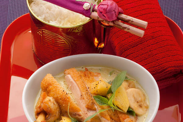 Bananen-Curry-Sauce zu gebratener Maispoularde und Ananas Rezept ... Bananen-Curry-Sauce zu gebratener Maispoularde und Ananas Rezept ...