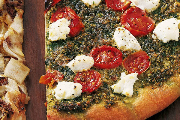 Pizza mit Pesto und Ricotta Rezept | Küchengötter