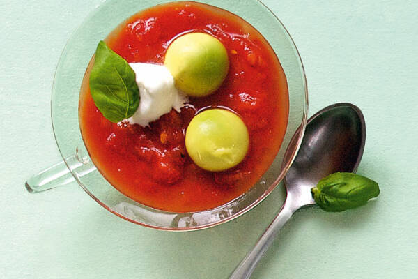 Tomaten-Avocado-Suppe Rezept | Küchengötter