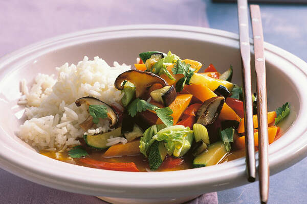 Vietnamesisches Gemüse mit Kräutern Rezept | Küchengötter Vietnamesisches Gemüse mit Kräutern Rezept | Küchengötter