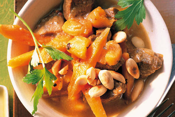 Geschmortes Lamm mit Safran und Aprikosen Rezept | Küchengötter Geschmortes Lamm mit Safran und Aprikosen Rezept | Küchengötter