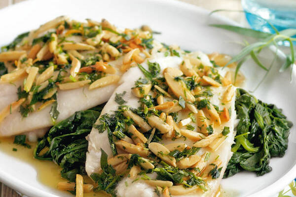 Überbackene Schollenfilets auf Blattspinat Rezept | Küchengötter Überbackene Schollenfilets auf Blattspinat Rezept | Küchengötter